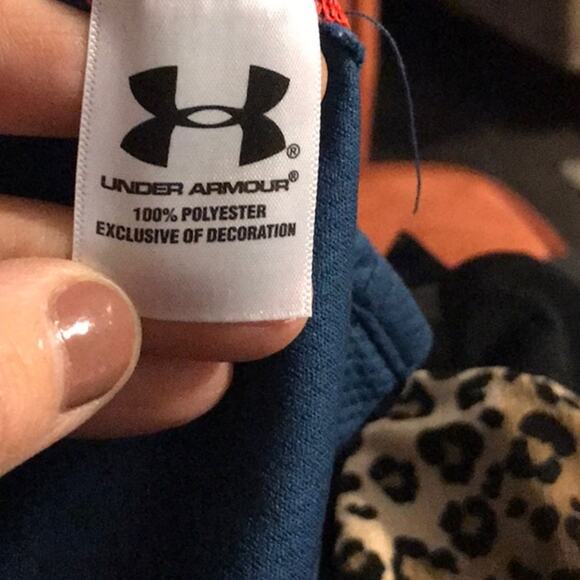 Under Armour loose pullover size small - Picture 6 of 6